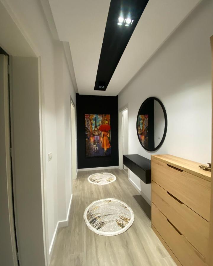 Riar Apartaments Korce Buitenkant foto